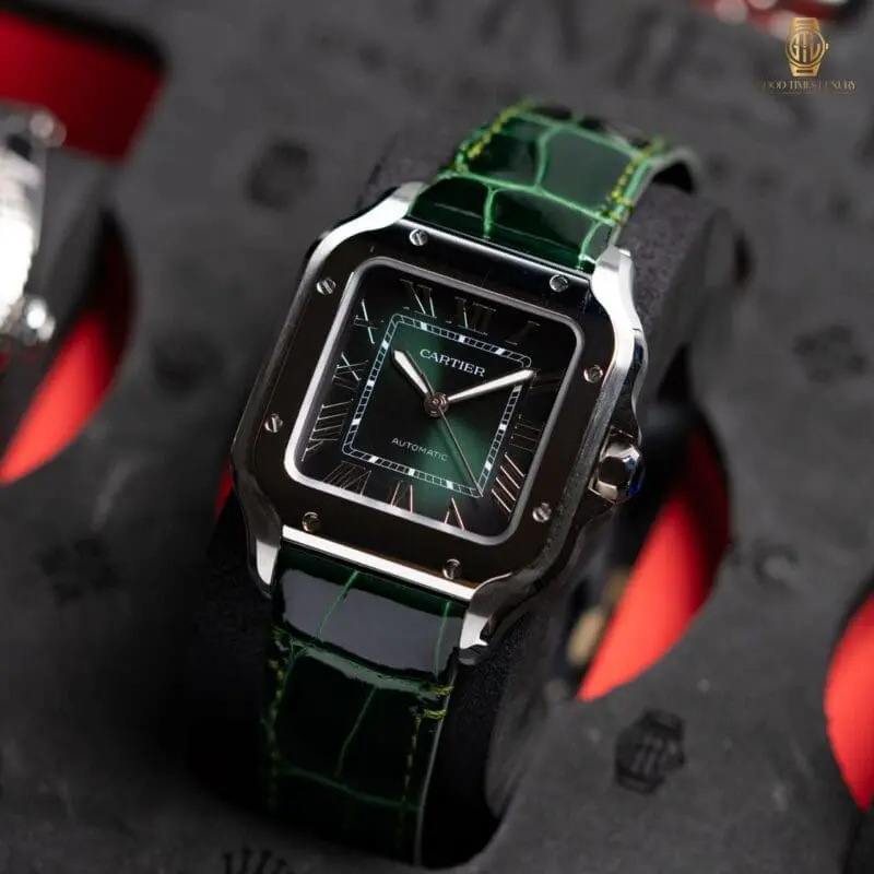 2025 Cartier Santos Medium Green WSSA0061