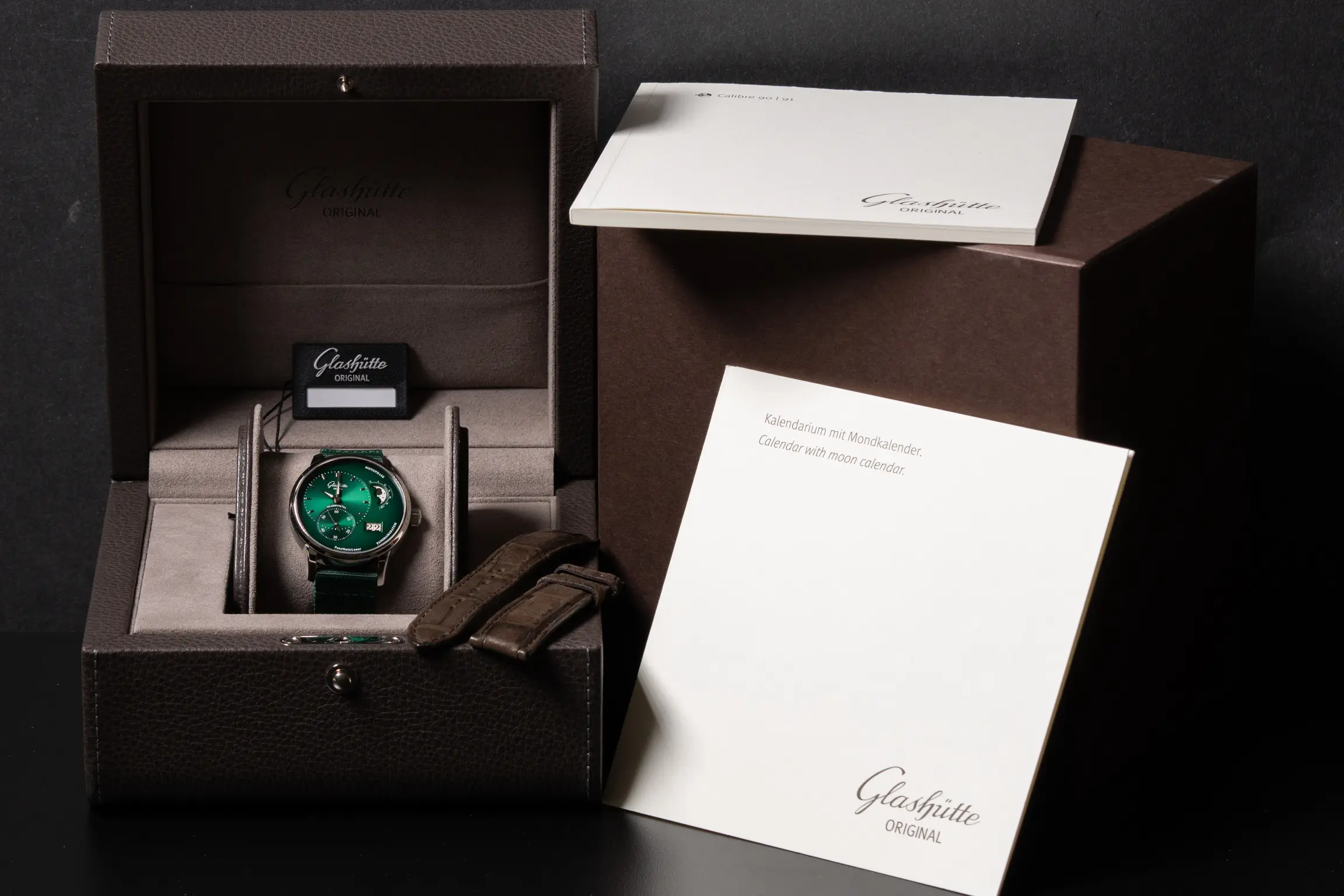 2021 Glashutte Panomatic Lunar Green Dial, Ref. 1–90–02–13–32-62 13 2021 Glashutte Panomatic Lunar Green Dial, Ref. 1–90–02–13–32-62 - Image 13