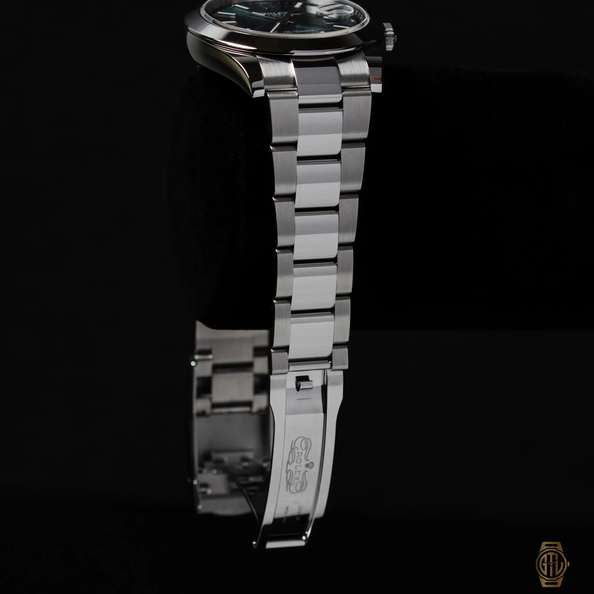 2026 Rolex Datejust 41mm Green Dial Oyster Bracelet Reference 126300 7 2026 Rolex Datejust 41mm Green Dial Oyster Bracelet Reference 126300 - Image 7