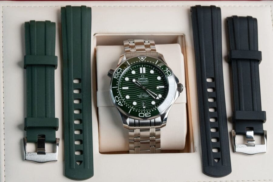 Omega Seamaster Professional 300m ‘Seaweed Green’, photo 5 of 14