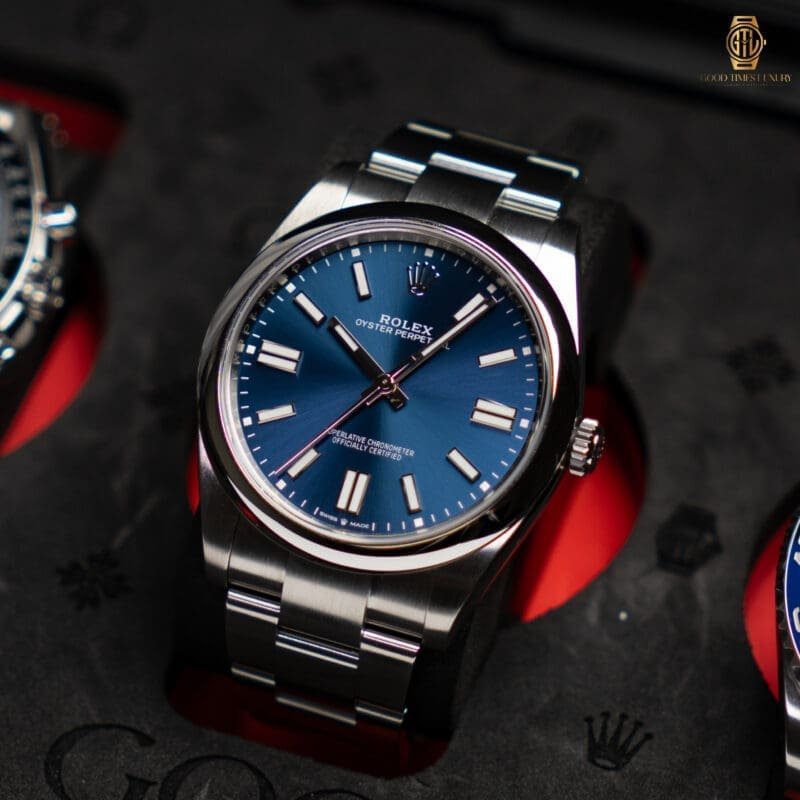2025 Rolex Oyster Perpetual 41mm Ref. 124300, photo 3 of 8