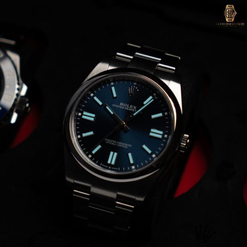 2025 Rolex Oyster Perpetual 41mm Ref. 124300, photo 2 of 8