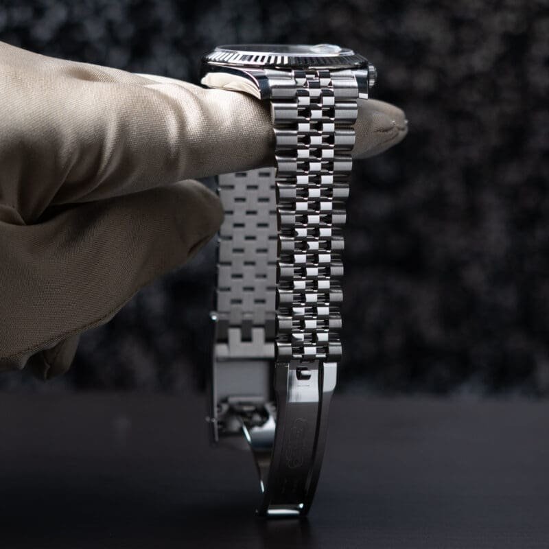 2023 Rolex Datejust 41mm Blue Dial Jubilee Ref.126334, photo 4 of 7