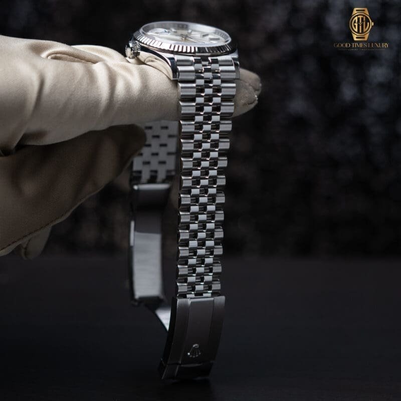 Rolex Datejust 36mm Silver Dial Jubilee Ref.126234, photo 5 of 8