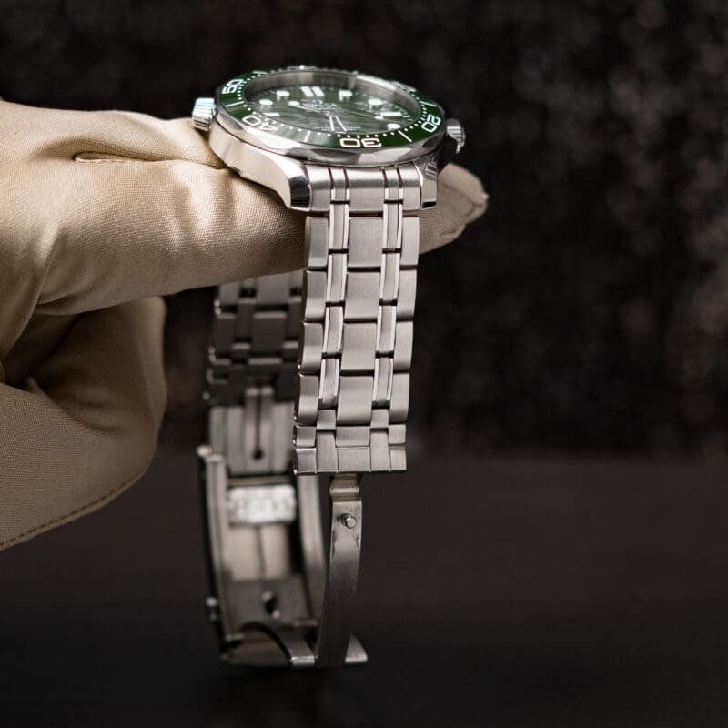 2023 Omega Seamaster Professional 300m Green + Additional Strap, photo 10 of 14
