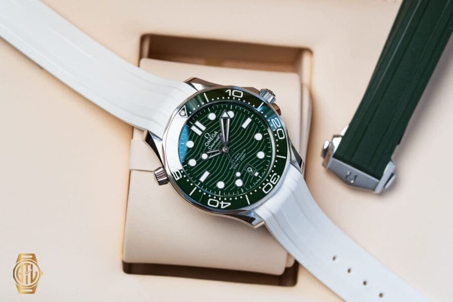 2023 Omega Seamaster Professional 300m Green + Additional Strap, photo 6 of 14