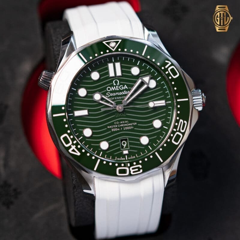 2023 Omega Seamaster Professional 300m Green + Additional Strap, photo 3 of 14