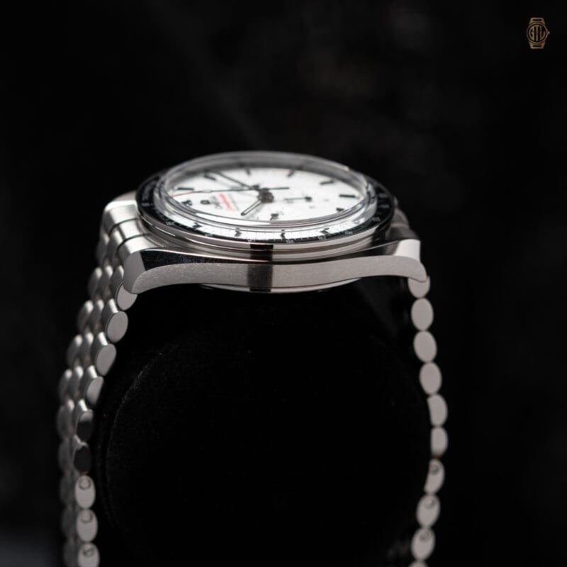 2025 Omega Speedmaster Moonwatch Professional White, photo 6 of 8
