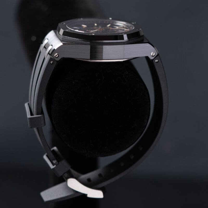 Audemars Piguet Royal Oak Offshore Black Ceramic Ref. 26405CE, photo 8 of 11
