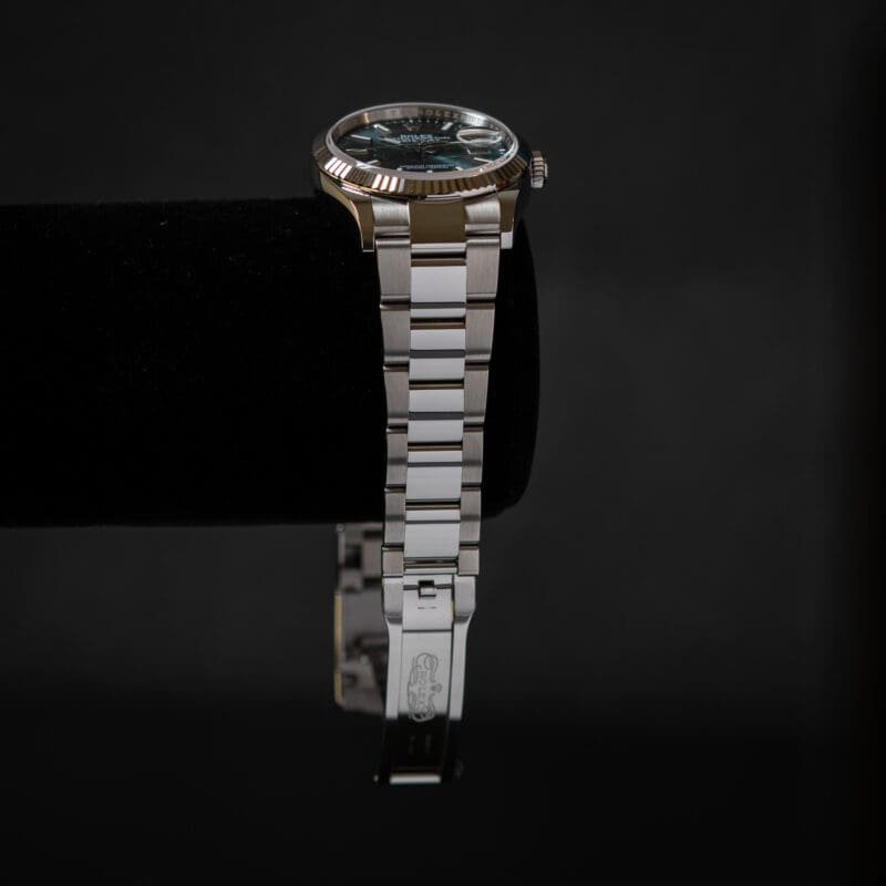 Rolex Datejust 36mm Green Dial Oyster Bracelet Reference 126234, photo 6 of 10