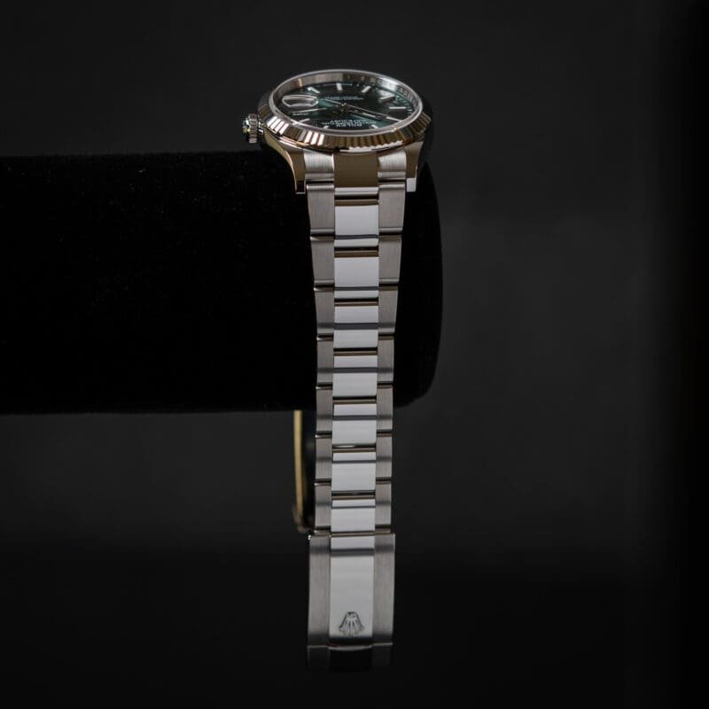 Rolex Datejust 36mm Green Dial Oyster Bracelet Reference 126234, photo 7 of 10