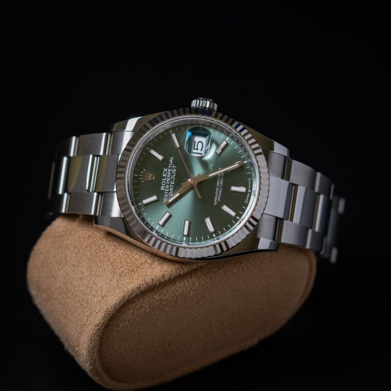 Rolex Datejust 36mm Green Dial Oyster Bracelet Reference 126234, photo 3 of 10