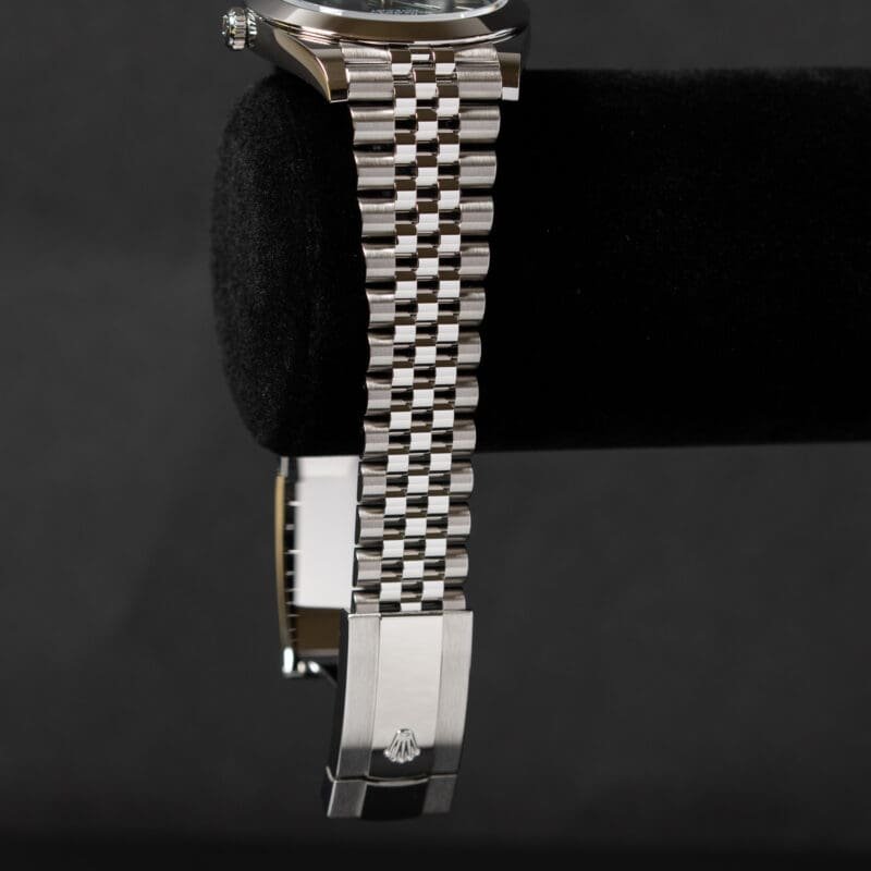 2026 Rolex Datejust 41mm Green Dial Jubilee Ref. 126300, photo 6 of 10