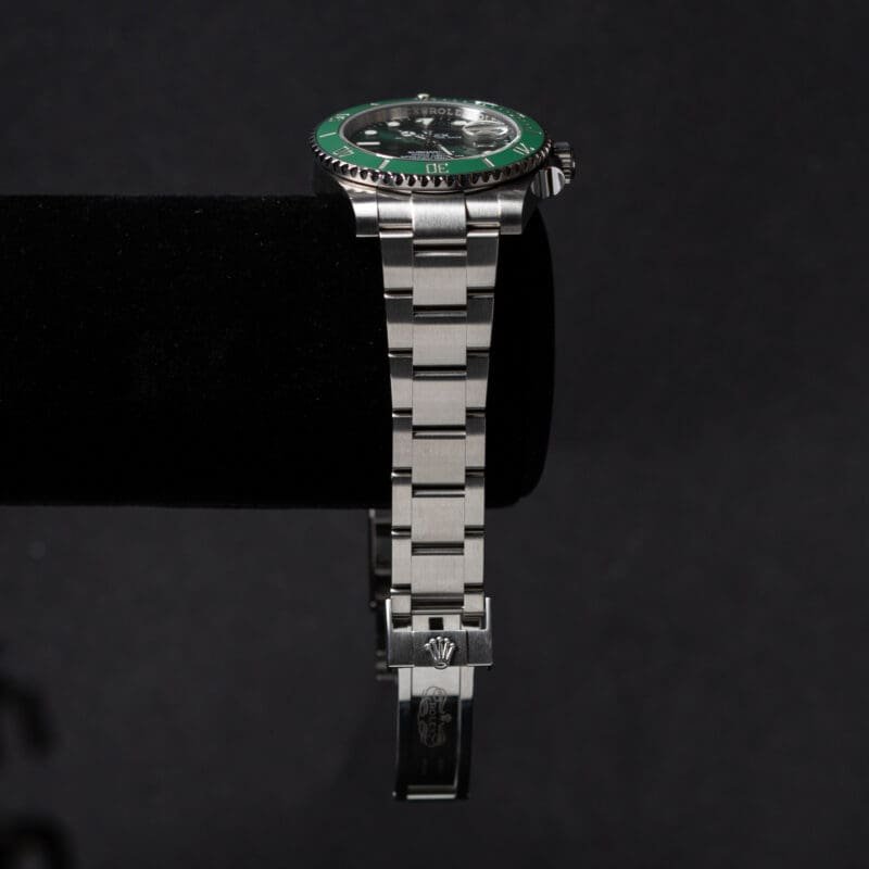 2018 Rolex Submariner Date ‘Hulk’ Ref. 116610LV, photo 6 of 7