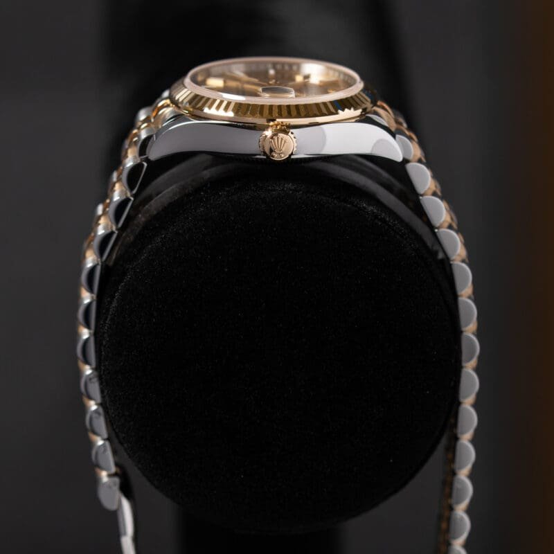2026 Rolex Datejust 31mm Champagne Dial Ref. 278273, photo 8 of 10