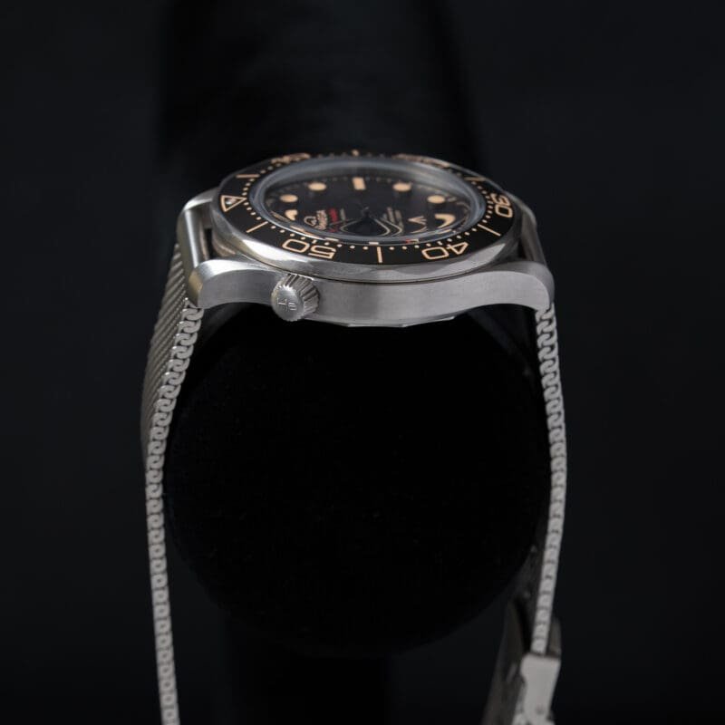 2022 Omega Seamaster Professional No Time To Die Reference 210.90.42.20.01.001, photo 9 of 10