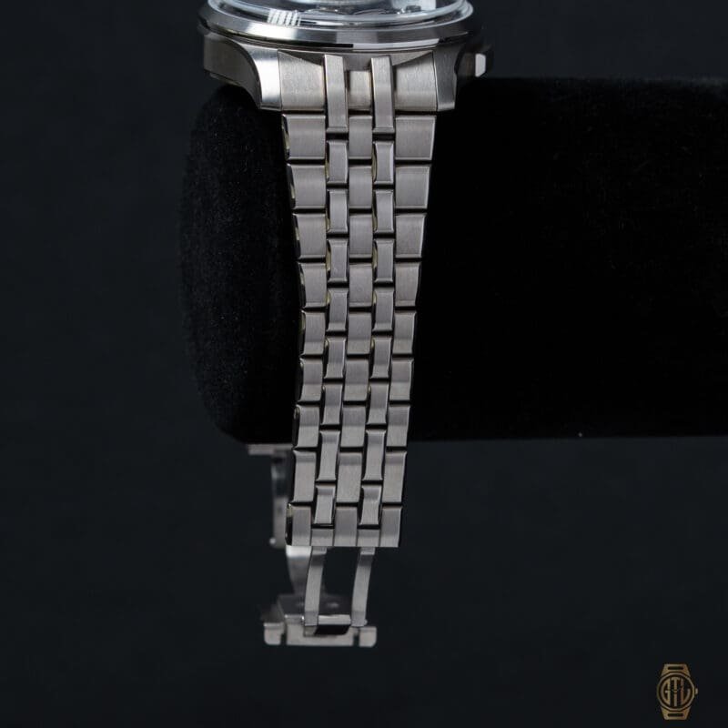 2025 Christopher Ward C1 Bell Canto Classic Azzurro Dial Consort Bracelet, photo 5 of 9