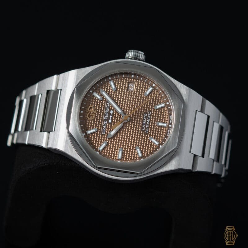 2023 Girard Perregaux Laureato 38mm Copper Dial Reference 81005-11-3154-1CM, photo 4 of 11