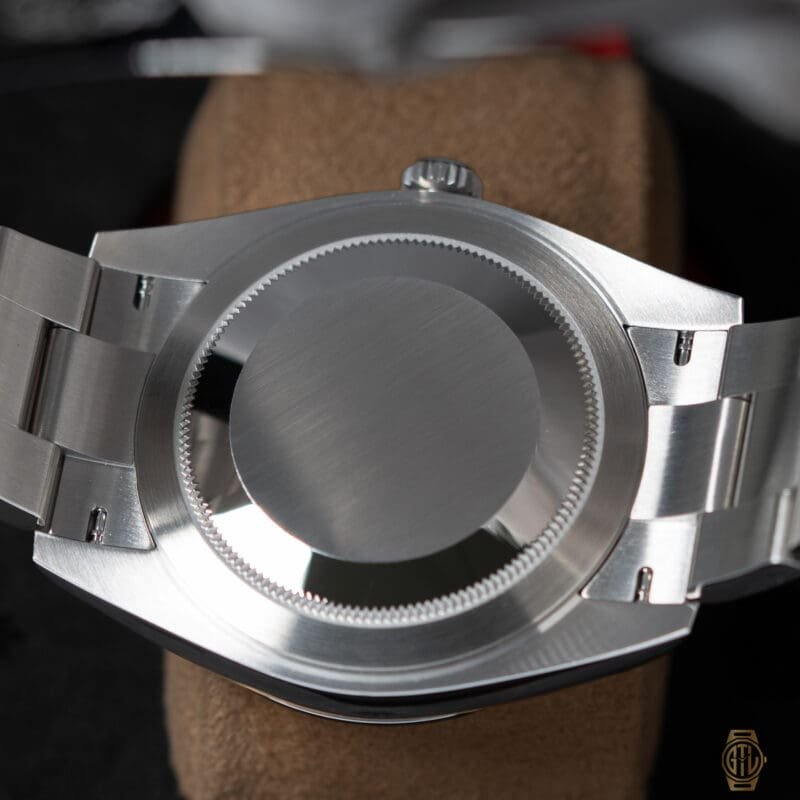 2026 Rolex Datejust 41mm Green Dial Oyster Bracelet Reference 126300, photo 3 of 9