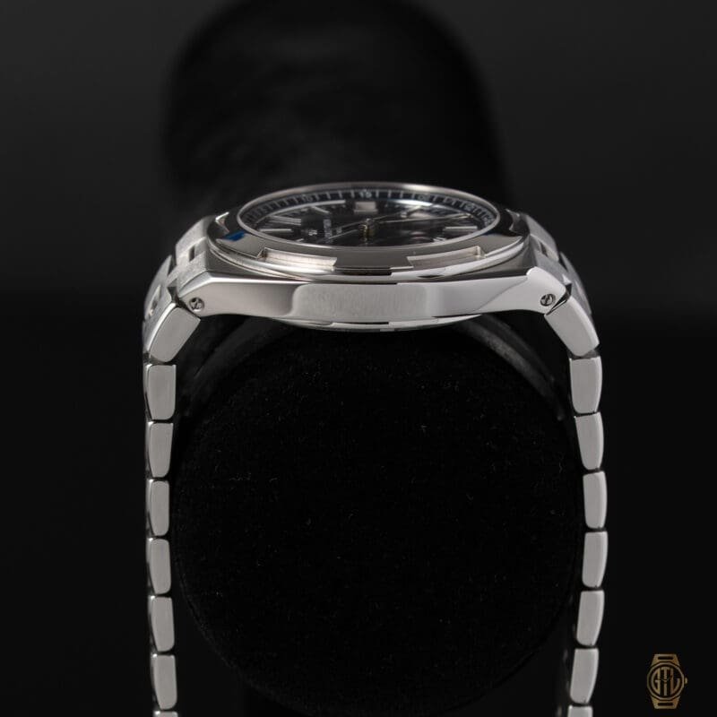 2022 Vacheron Constantin Overseas 41mm Blue Dial Ref. 4500V, photo 6 of 8