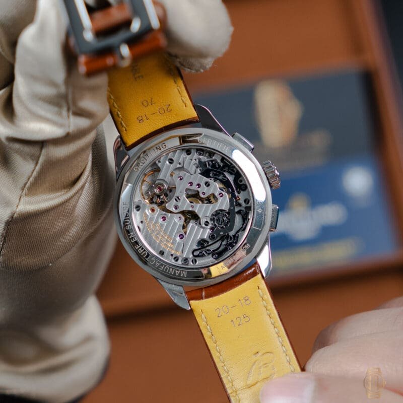 2025 Breitling B09 Chronograph 40 “Pistachio” 40mm, Ref. AB0930, photo 4 of 10
